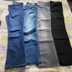 4 Pairs of Women's GAP Jeans